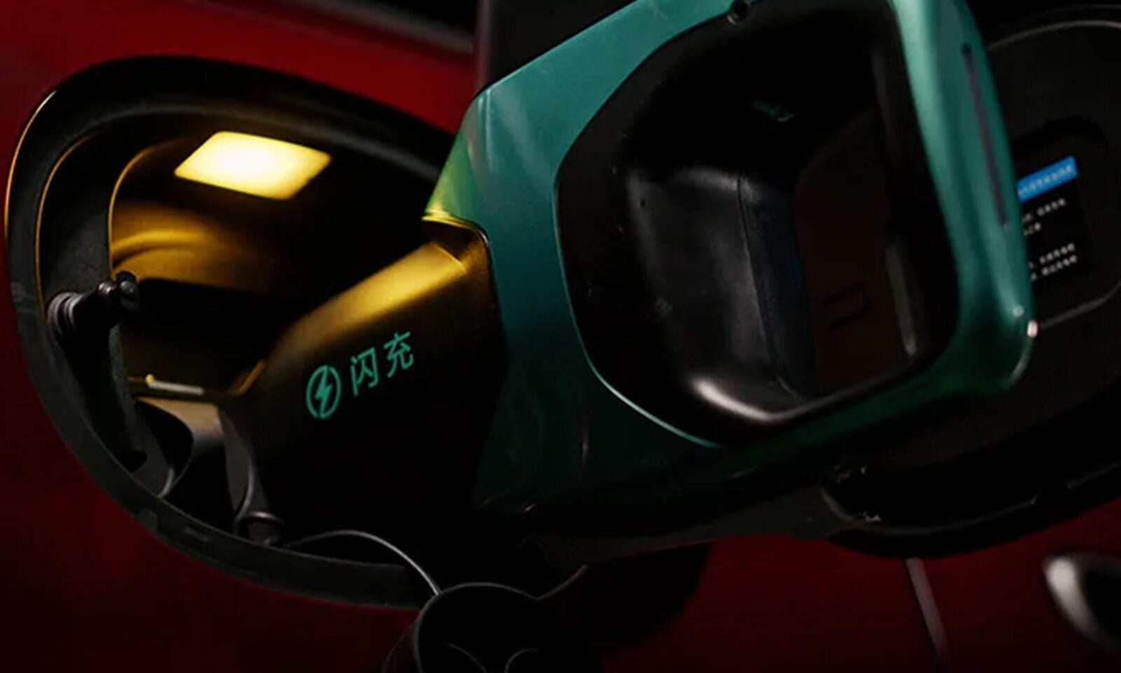 800-Volt EV Charging Explained: What BYD’s 5-Minute Charging Means Next to US EVs
