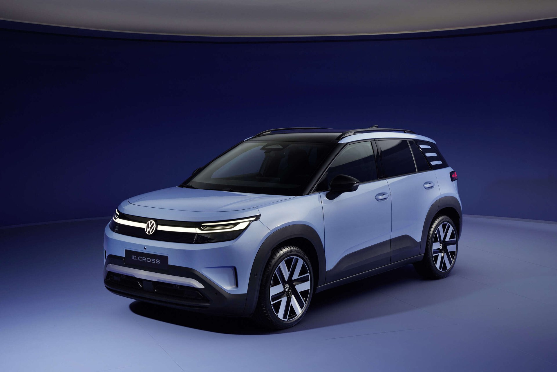 VW ID. Cross 37 kWh Pre-Sales Open From 27,995 Euros as Europe’s Affordable EV Choices Grow
